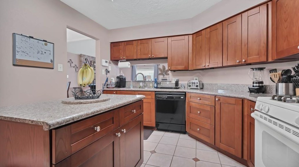 7251 Sonnet Gln Ln, Houston TX  77095-1259 exterior