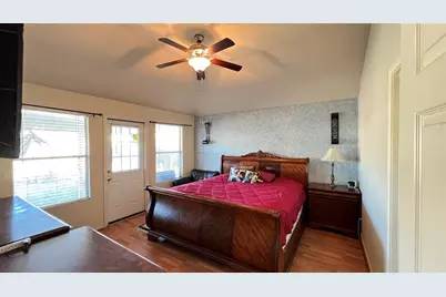 15930 Pin Oak Ridge Street, Houston, TX 77073 - Photo 17