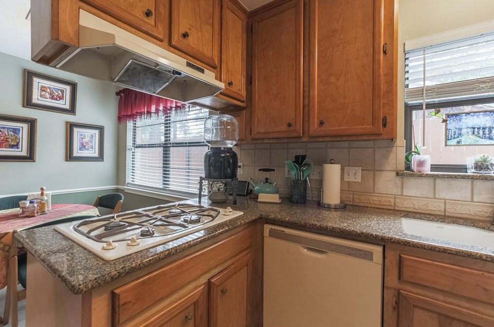 13163 Rummel Creek Rd, Houston TX  77079-6133 exterior