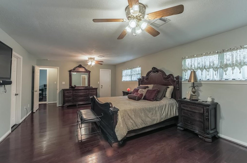 13163 Rummel Creek Rd, Houston TX  77079-6133 exterior