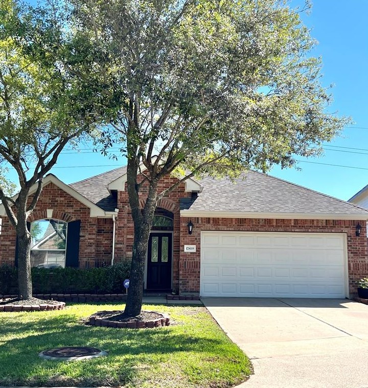 17819 Serene Shore Dr, Cypress TX  77429-5485 exterior