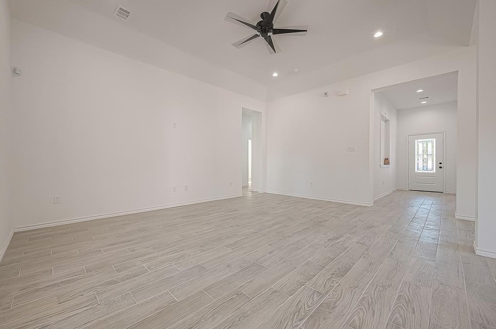 3722 Lynnfield St, Houston TX  77093-9006 exterior
