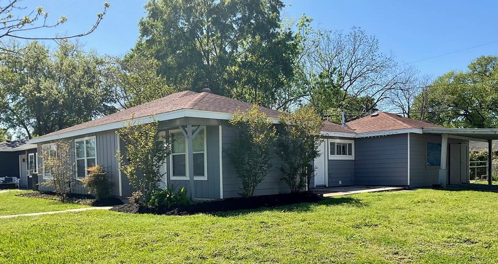 702 Evonne St, Houston TX  77017-5652 exterior