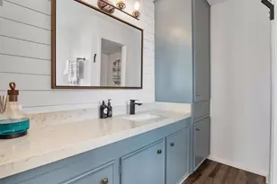 354 Ling St, Bayou Vista, TX 77563 - Photo 33