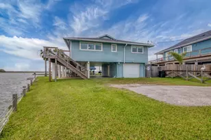 354 Ling St, Bayou Vista, TX 77563 - Photo 7