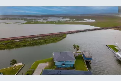 354 Ling Street, Bayou Vista, TX 77563 - Photo 5