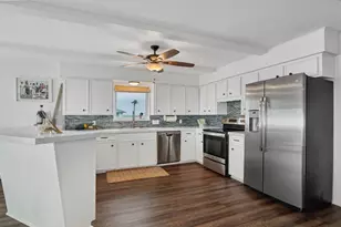 354 Ling St, Bayou Vista, TX 77563 - Photo 25