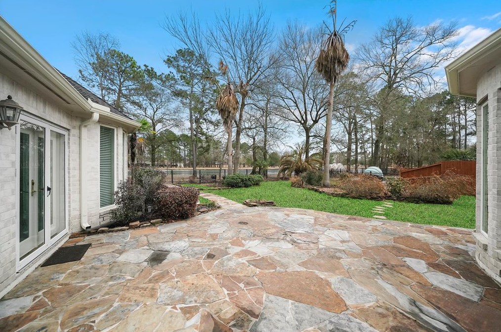 14202 Chartley Fls Dr, Houston TX  77044-4959 exterior