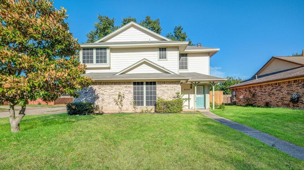 4303 Thunder Bay Dr, Pasadena TX  77504-3144 exterior