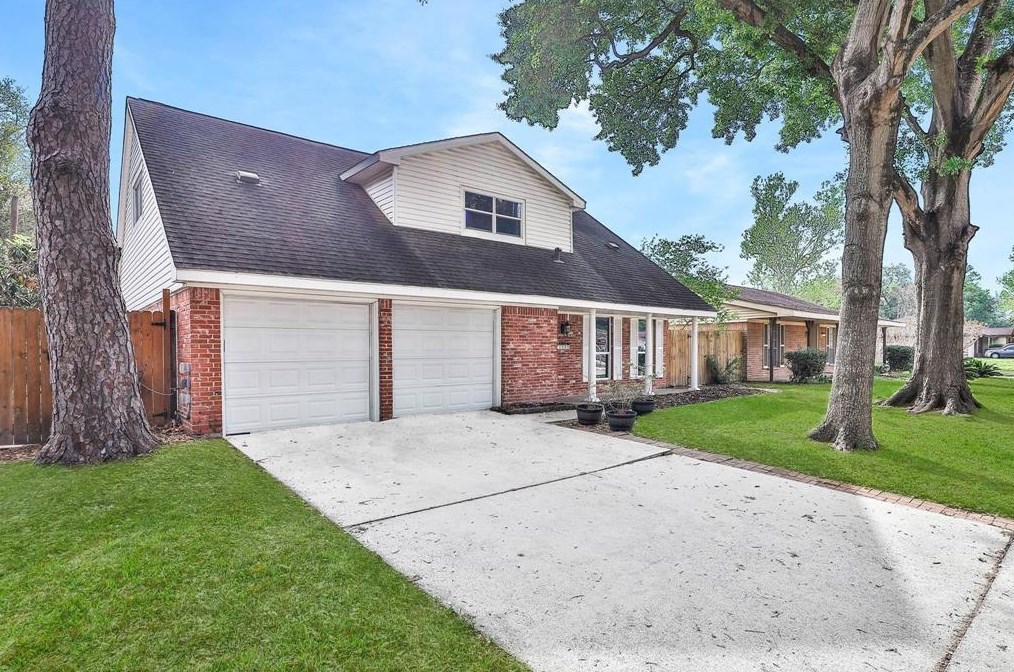 11779 Evelyn Cir, Houston TX  77071-3401 exterior