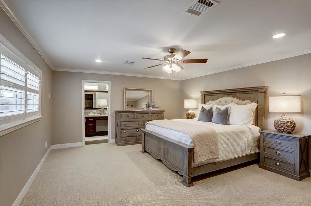 12527 Deep Spg Ln, Houston TX  77077-2926 exterior