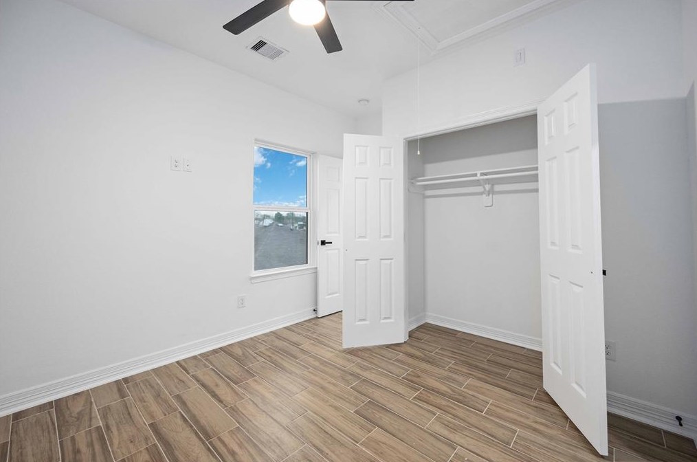 5311 Liberty Rd, Houston TX  77026-5314 exterior