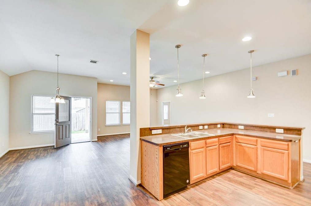 4347 Clover St, Houston TX  77051-2723 exterior