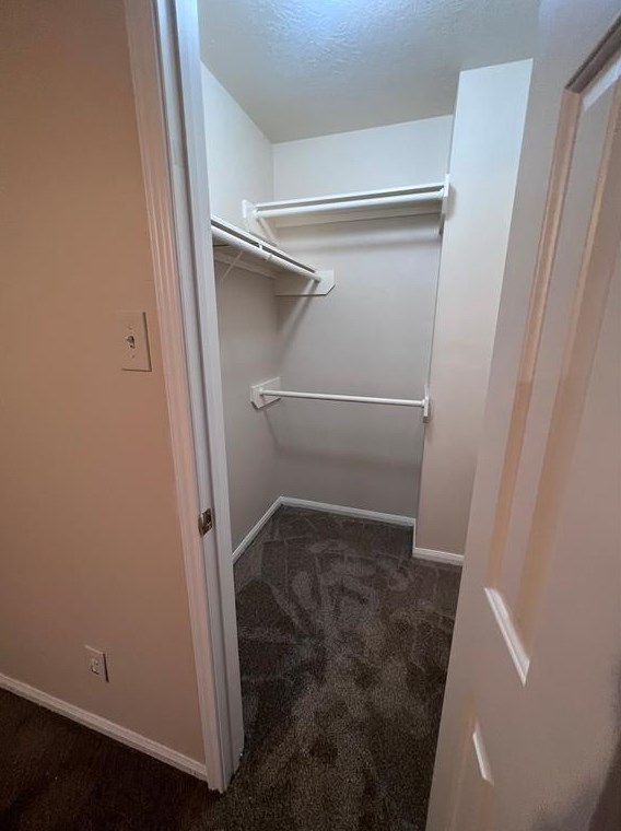 1938 Rock Rdg Dr, Houston TX  77049-1467 exterior