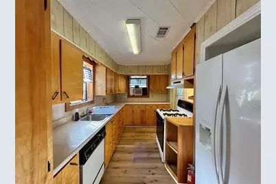 2812 Reins Rd, Beaumont, TX 77713 - Photo 5