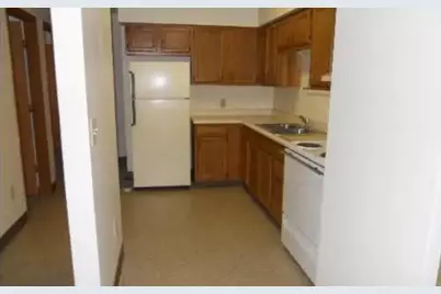 204 Brubaker Dr, New Carlisle, OH 45344 - Photo 7