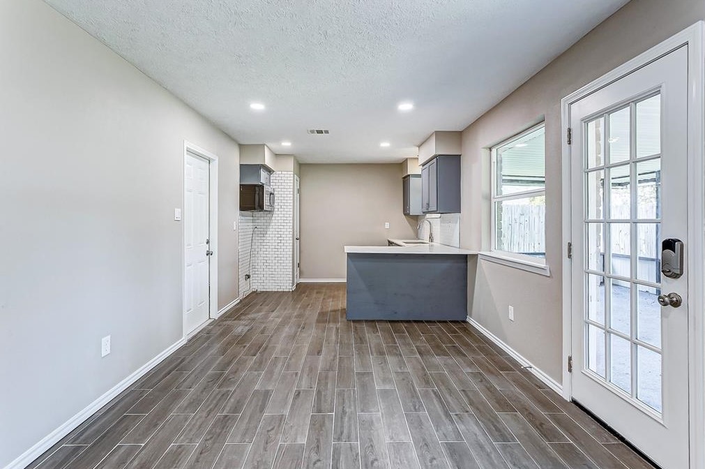 11202 Ensbrook Dr, Houston TX 77099-4707 exterior