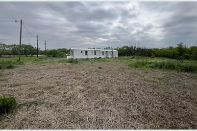 12942 McFall Road, Iowa Park, TX 76367 - Photo 3