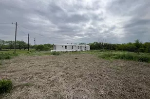 12942 McFall Rd, Iowa Park, TX 76367 - Photo 3