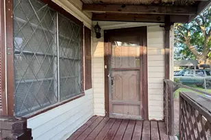 813 Humphrey, Palacios, TX 77465 - Photo 3