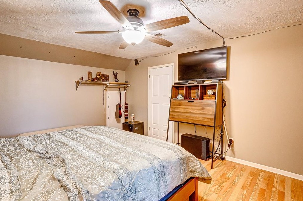 2213 Cherry Ln, Pasadena TX 77502-4043 exterior