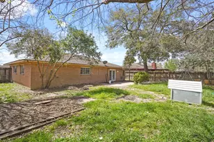 135 Mill Stream Ln, Houston, TX 77060 - Photo 11