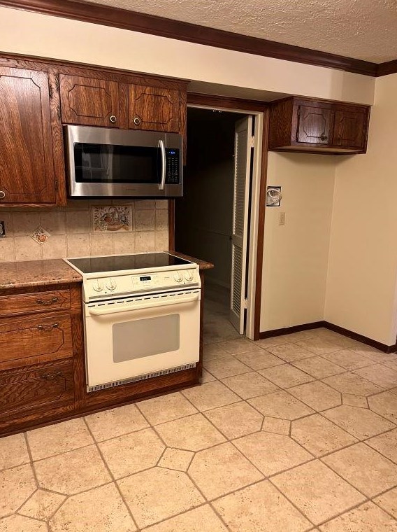 2013 Memorial Ct, Pasadena TX 77502-5612 exterior