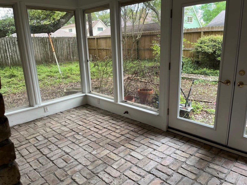 2013 Memorial Ct, Pasadena TX 77502-5612 exterior