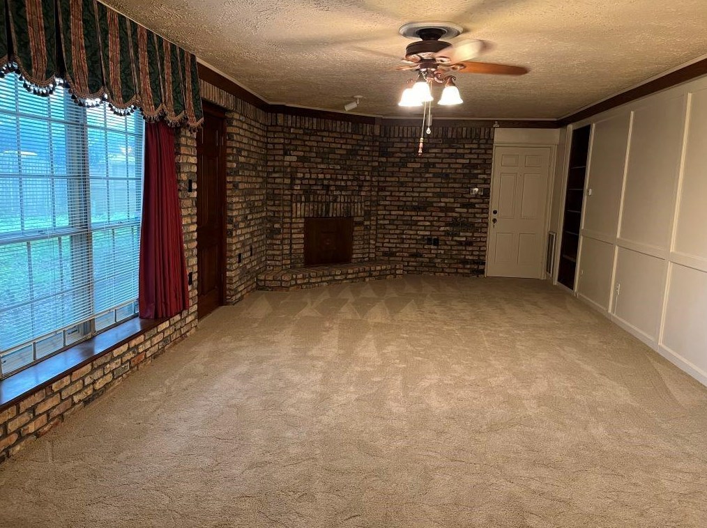 2013 Memorial Ct, Pasadena TX 77502-5612 exterior