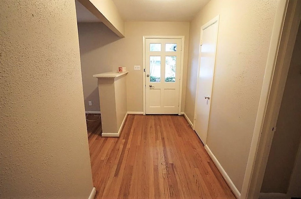 4717 Willowbend Blvd, Houston TX  77035-3731 exterior