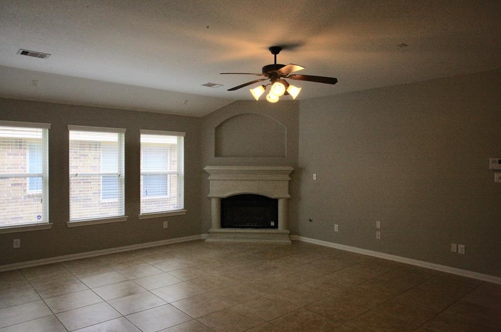 15 Tallgrass Way, Spring TX  77389-4967 exterior