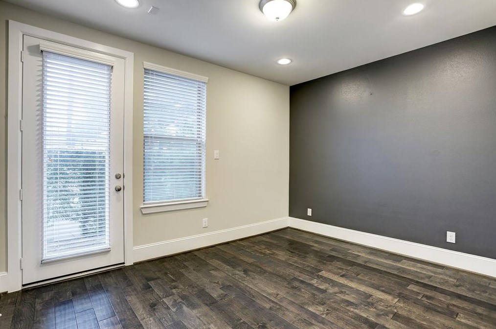 5457 Larkin St, Houston TX  77007-1832 exterior