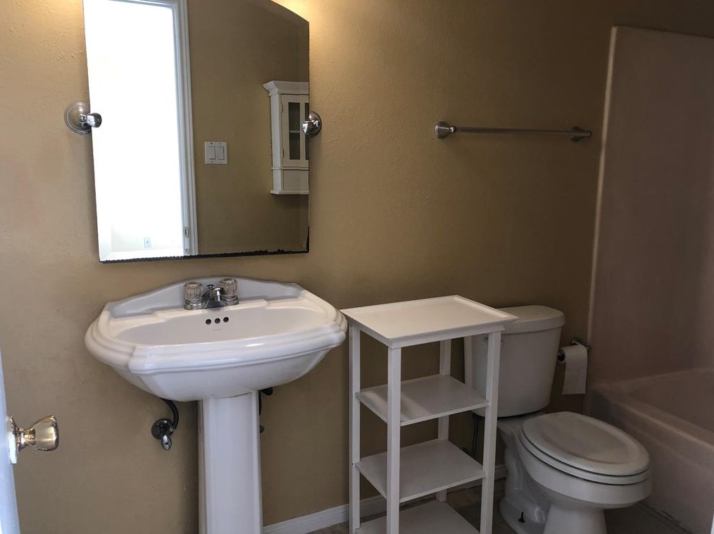 18 April Pt Dr, Montgomery TX 77356-8873 exterior