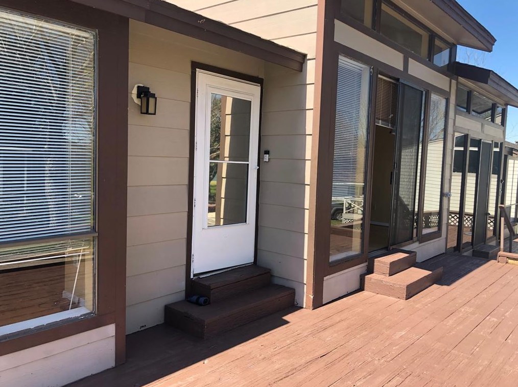 18 April Pt Dr, Montgomery TX 77356-8873 exterior