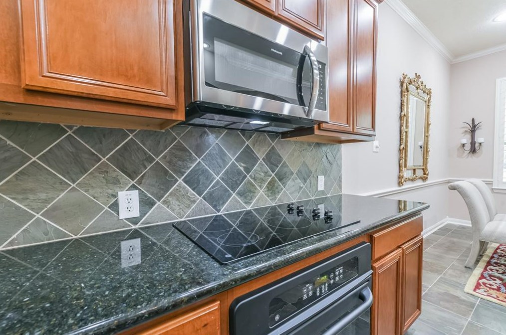 17731 Skyline Arbor, Houston TX  77094-1273 exterior
