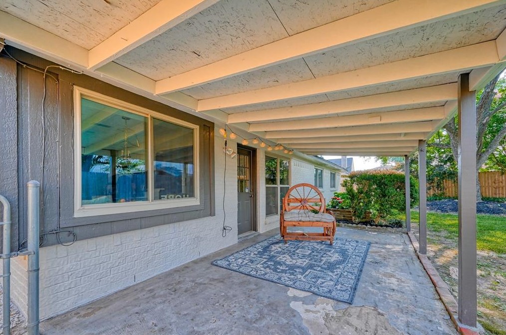 6111 Egypt Dr, Pasadena TX 77505-4017 exterior