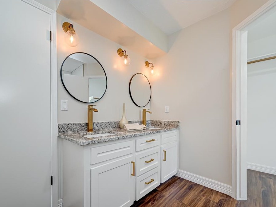 6111 Egypt Dr, Pasadena TX 77505-4017 exterior