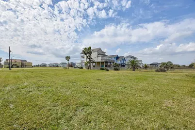 18203 Shaman Drive, Galveston, TX 77554 - Photo 9