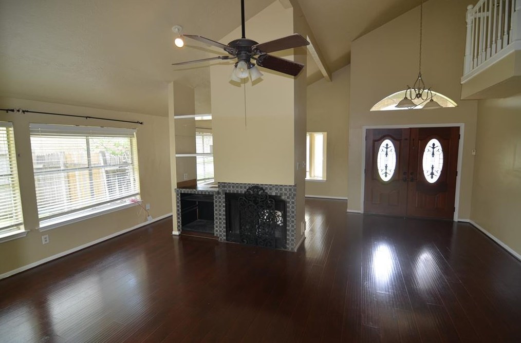 15415 Woodhorn Dr, Houston TX  77062-3212 exterior
