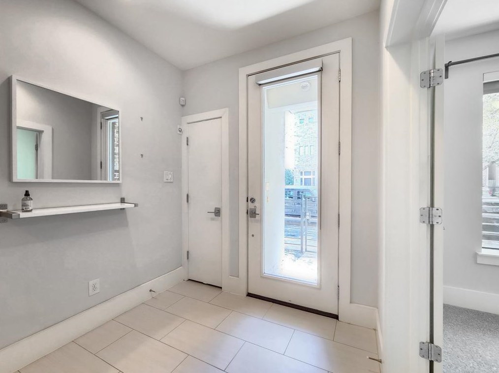 1719 Silver St, Houston TX  77007-3984 exterior