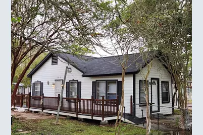 301 N Avenue D, Freeport, TX 77541 - Photo 3