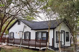 301 N Avenue D, Freeport, TX 77541 - Photo 3