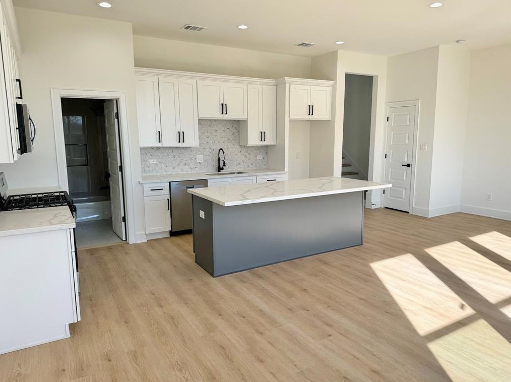 4629 Balkin St, Houston TX  77021-4302 exterior