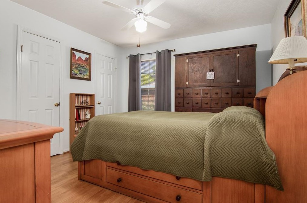 4251 Armand Vw Dr, Pasadena TX 77505-4469 exterior