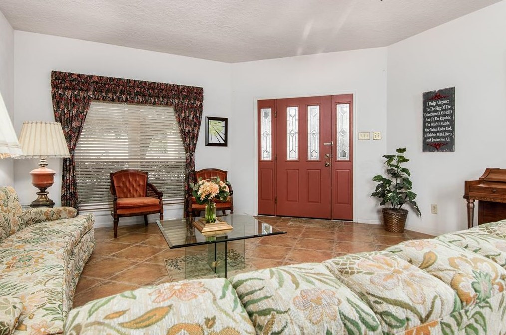 4251 Armand Vw Dr, Pasadena TX 77505-4469 exterior