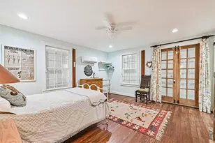 2622 Ursuline St, Galveston, TX 77550 - Photo 41