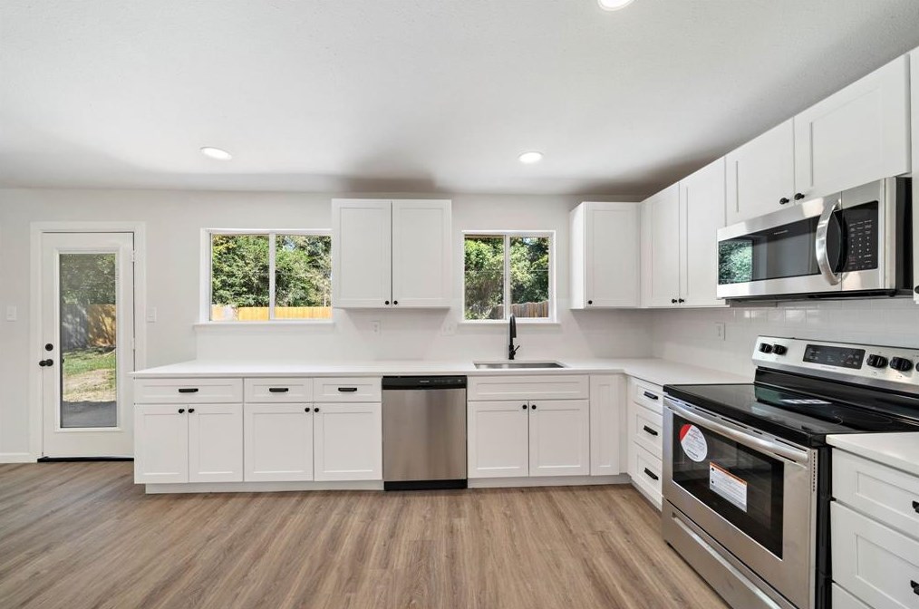 6403 Brookgate Dr, Spring TX 77373-7212 exterior