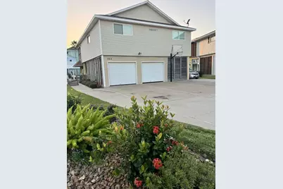 223 Easterly Drive, Tiki Island, TX 77554 - Photo 1