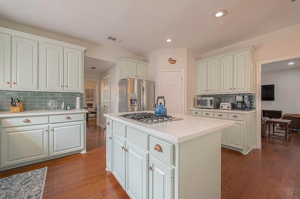 15002 Inverrary Dr, Houston TX  77095-2841 exterior