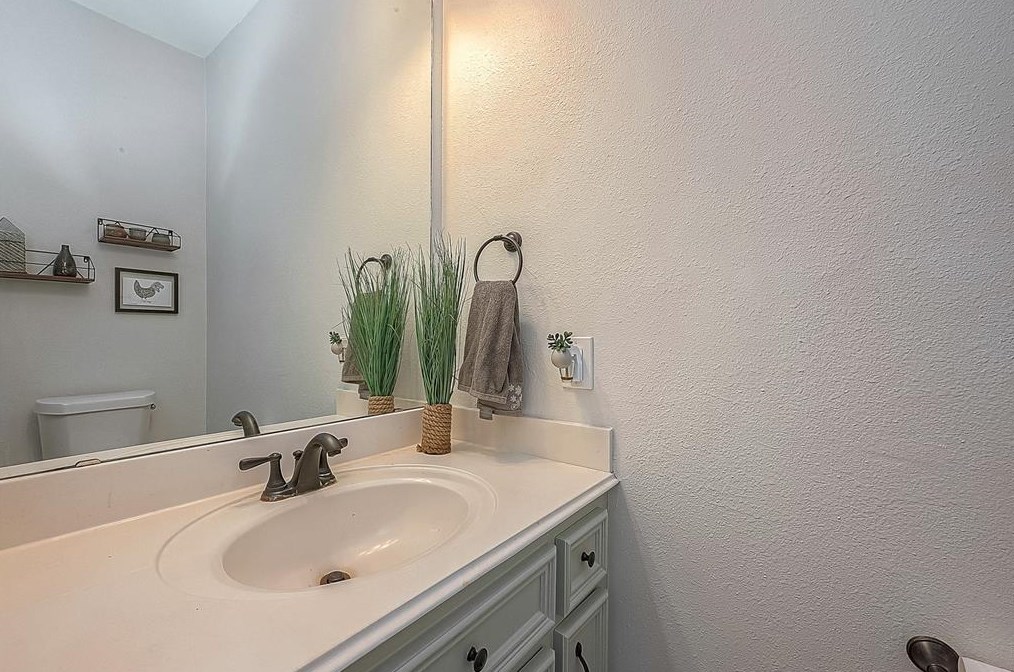 15002 Inverrary Dr, Houston TX  77095-2841 exterior
